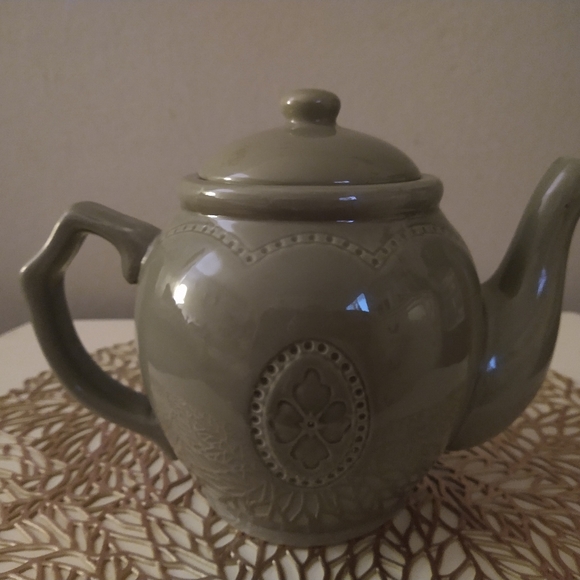 Green Teapot - Picture 3 of 5